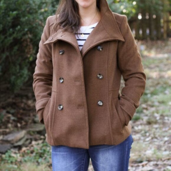 H&M Toasty Peacoat 🧸 - Picture 1 of 7